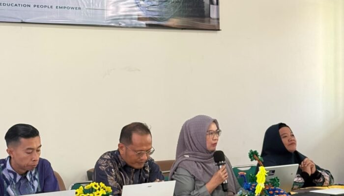 Menuju Sekolah Unggul, SMAN 8 Konsel Matangkan Strategi Raih Akreditasi A
